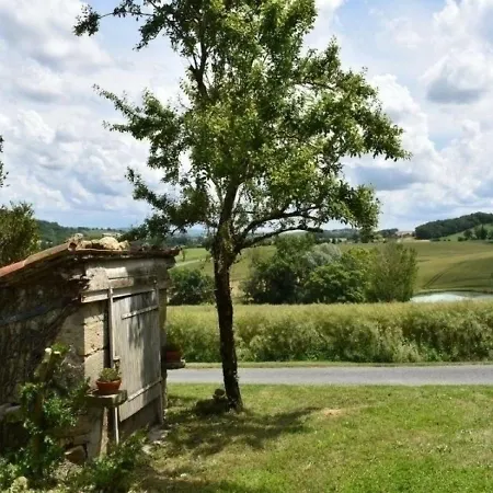House Barthelou Σπίτι διακοπών Saint-Julien-du-Puy